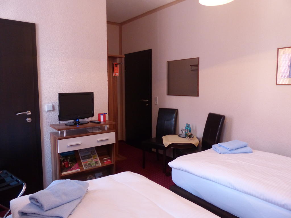 Hotel Friedchen Mit Eigener Fleischerei Artern الغرفة الصورة