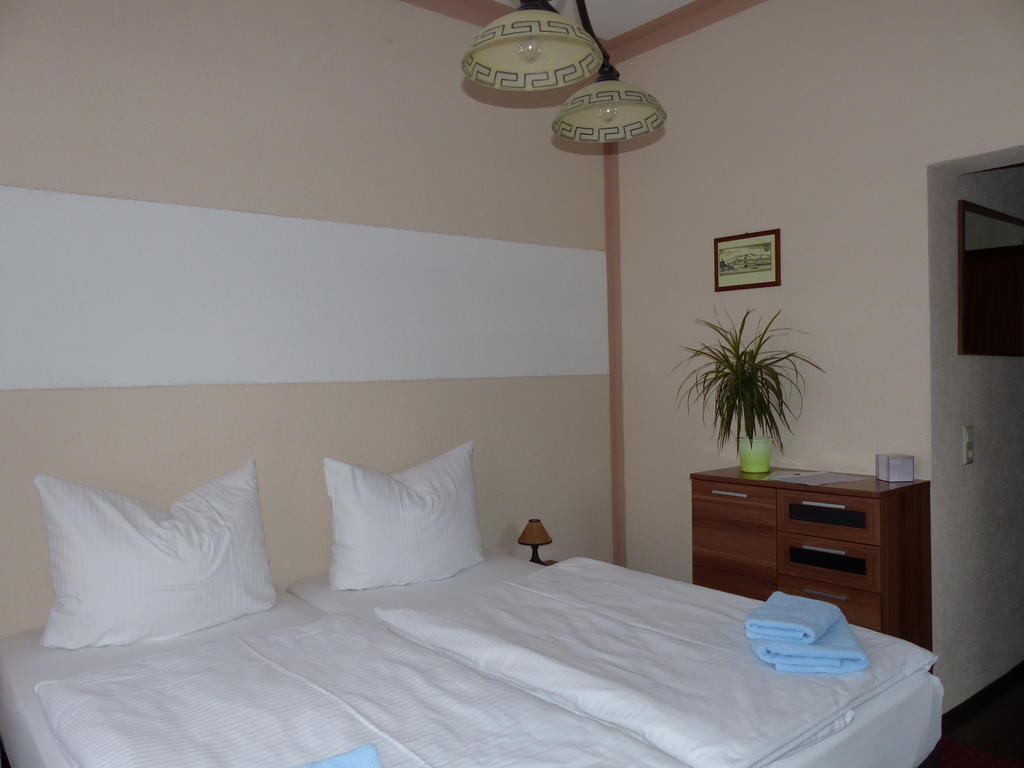 Hotel Friedchen Mit Eigener Fleischerei Artern المظهر الخارجي الصورة