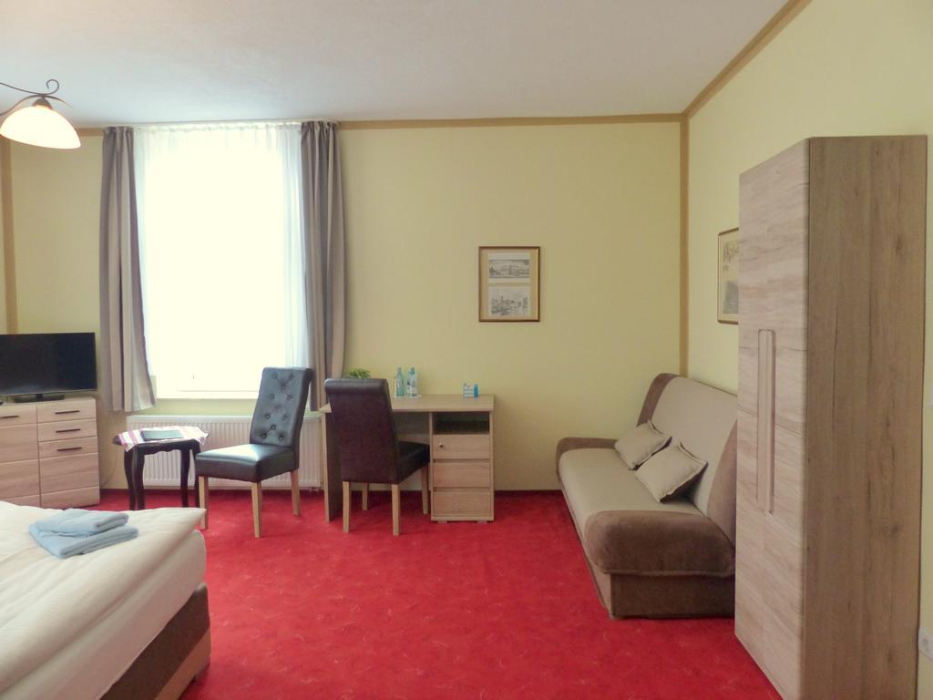 Hotel Friedchen Mit Eigener Fleischerei Artern المظهر الخارجي الصورة